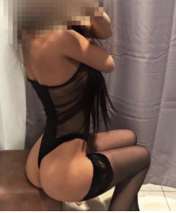 💋 Я оказываю широкий спектр услуг, гарантирую индивидуальный подход к каждому мужчине. В моих нежных объятиях вы сможете расслабиться и забыть обо всех заботах, погрузившись в океан наслаждения. ✨ Внимание к деталям, идеальные формы и настоящая страсть - это то, что меня отличает от других. Уверяю, наши встречи будут полны энергии и взрывной страсти. 💥 Позволь себе испытать незабываемую эмоциональную перезагрузку со мной, и ты поймешь, что наслаждение - это всегда отдельное и уникальное путешествие. Не стесняйся, мой дорогой, дай себе шанс на истинное наслаждение в Москве. Жду твоего звонка! 📞😘 Юлия